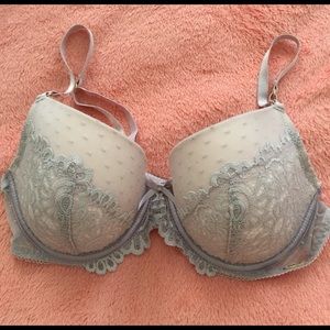 Beautiful lace bra🌸