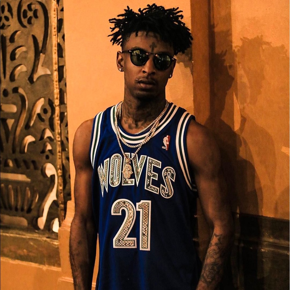 Meet your Posher, Max