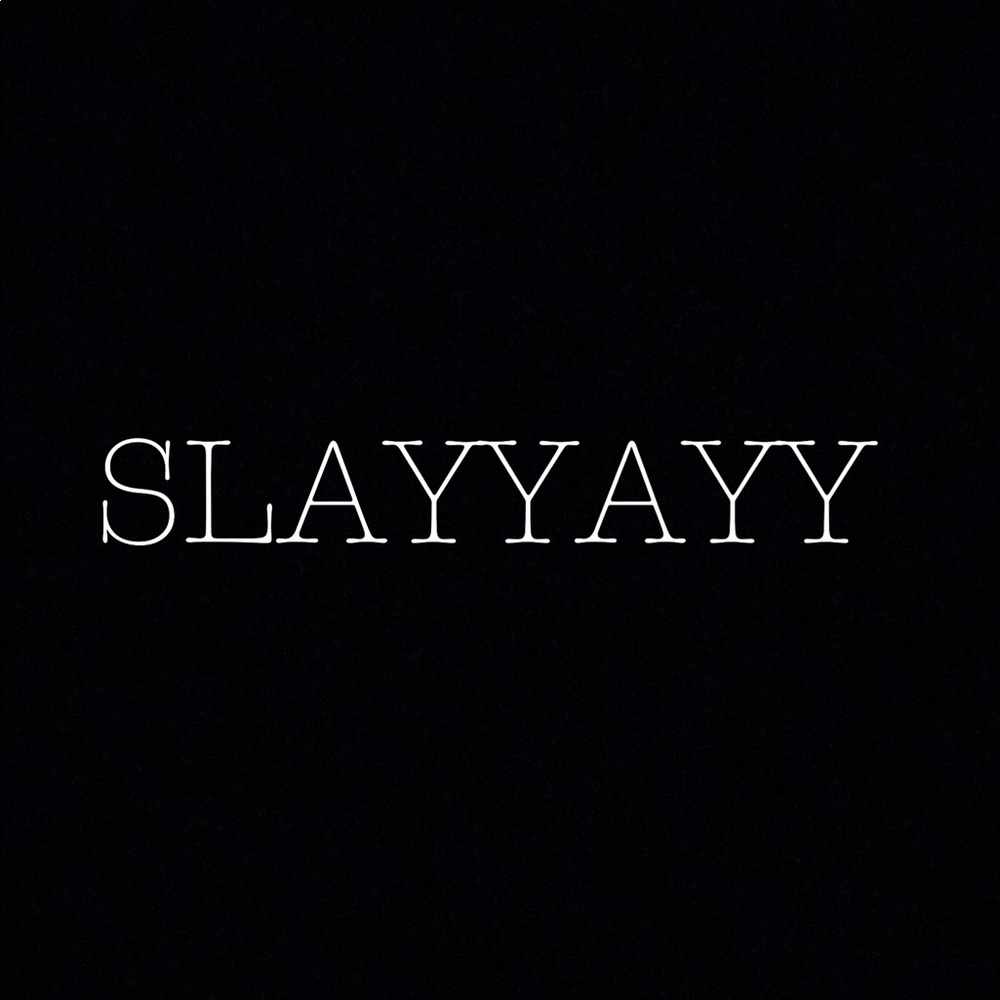 Follow @SlayYayy_Poshmark On Insta