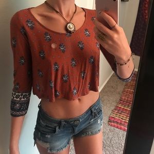 Floral Print 3/4 Sleeve Crop Top