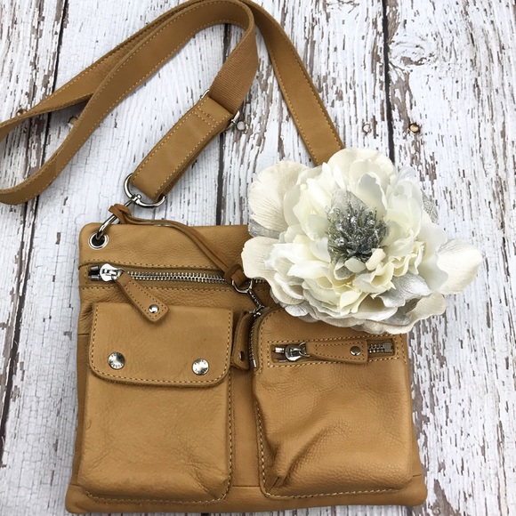 Fossil Handbags - 💕SALE💕Fossil Camel Leather Crossbody Bag