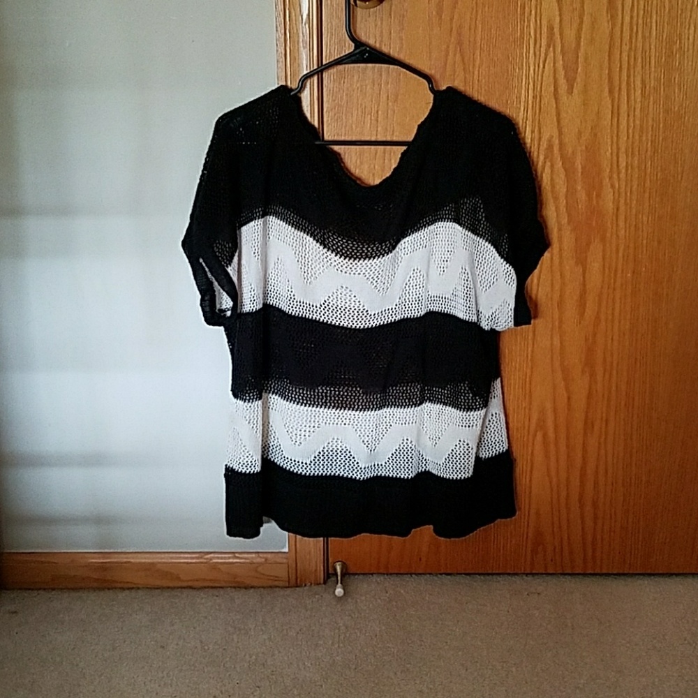 Super cute top from G-Stage