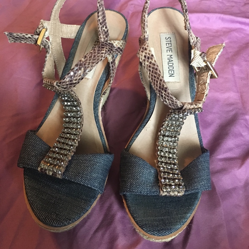 STEVE MADDEN WEDGES