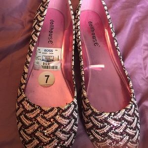 Never worn before sparkly flats