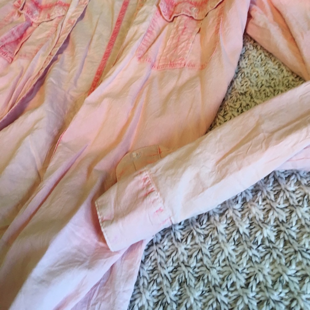 Maurice's button up - Picture 3 of 3