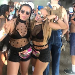 The cutest fanny pack ever (holographic) festival