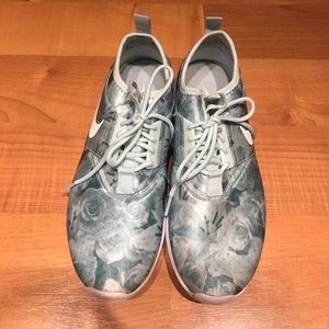 Nike blue floral pattern sneakers