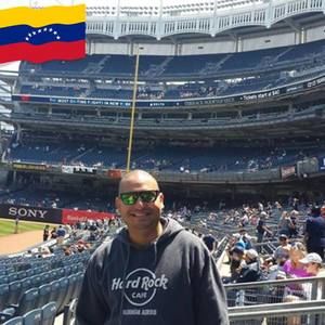 Meet your Posher, Luis