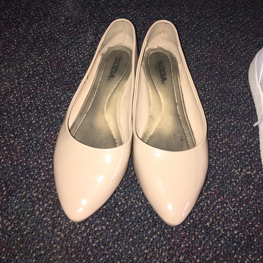 Badge flats