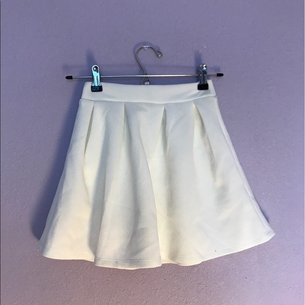 Circle skater skirts