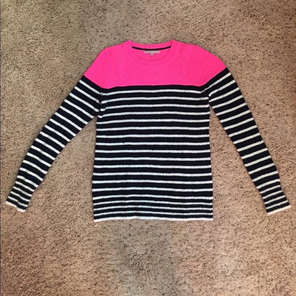Gap sweater
