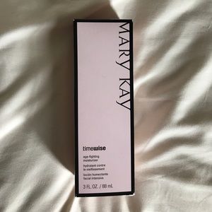 Age fighting moisturizer-normal to dry