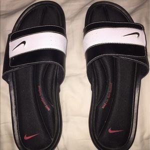 Men's Nike Comfort Slides size 12