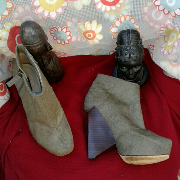 SENSO DIFFUSION MADDEN  PONY HAIR BOOTIES - Picture 5 of 5