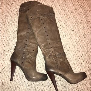 Gianni Bini Grey Distressed Boots