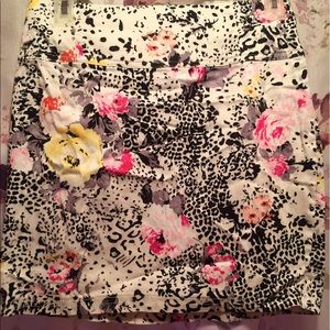 Forever21 a line floral skirt Forever21 a line floral skirt