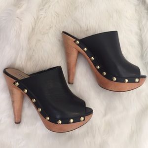 Steve Madden Clogs