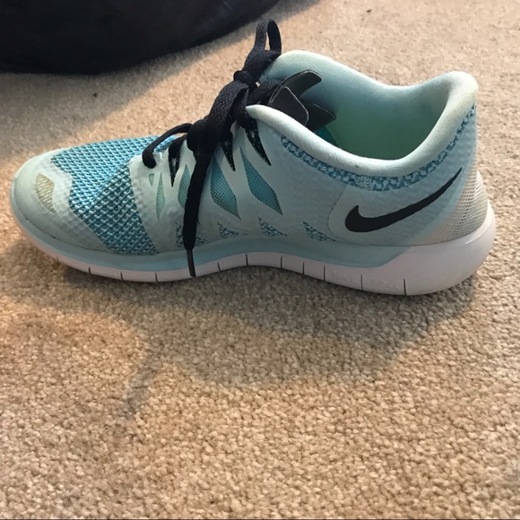 Nike Free 5.0 Running Shoe - Picture 5 of 8