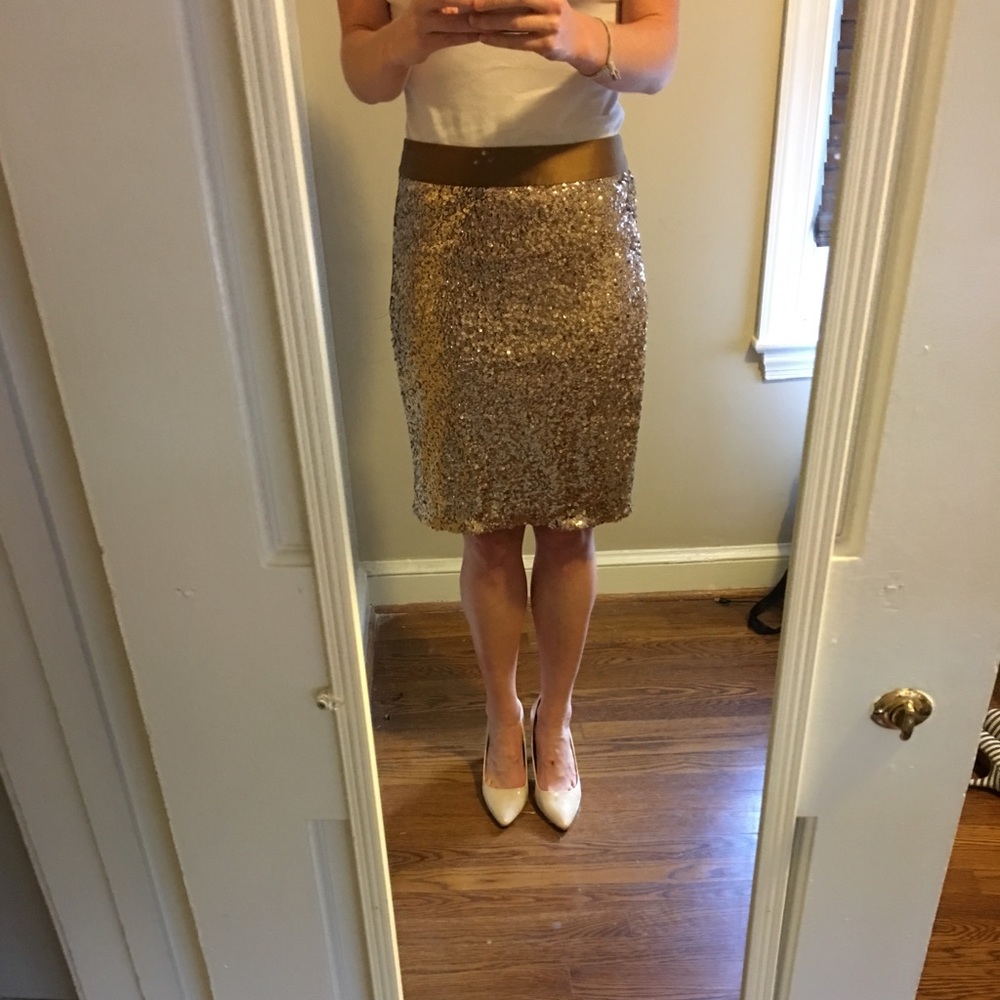 Gold sequin pencil skirt