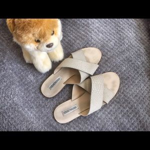 Steve Madden Mylia Cross Strap Sandals 9.5