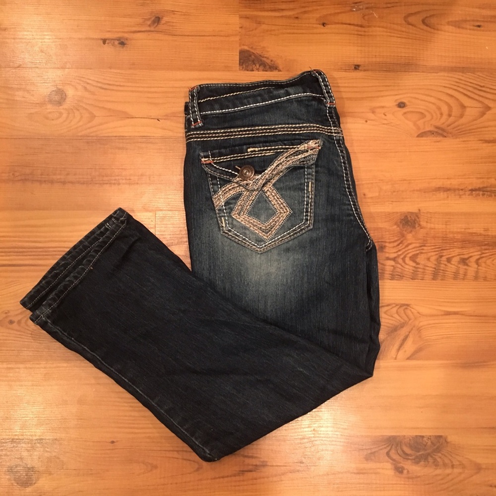 Kohls Juniors Dark Wash Capri Pants Size 9/10