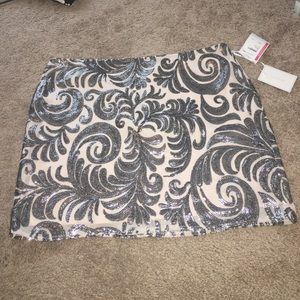 1.State sequin mini skirt