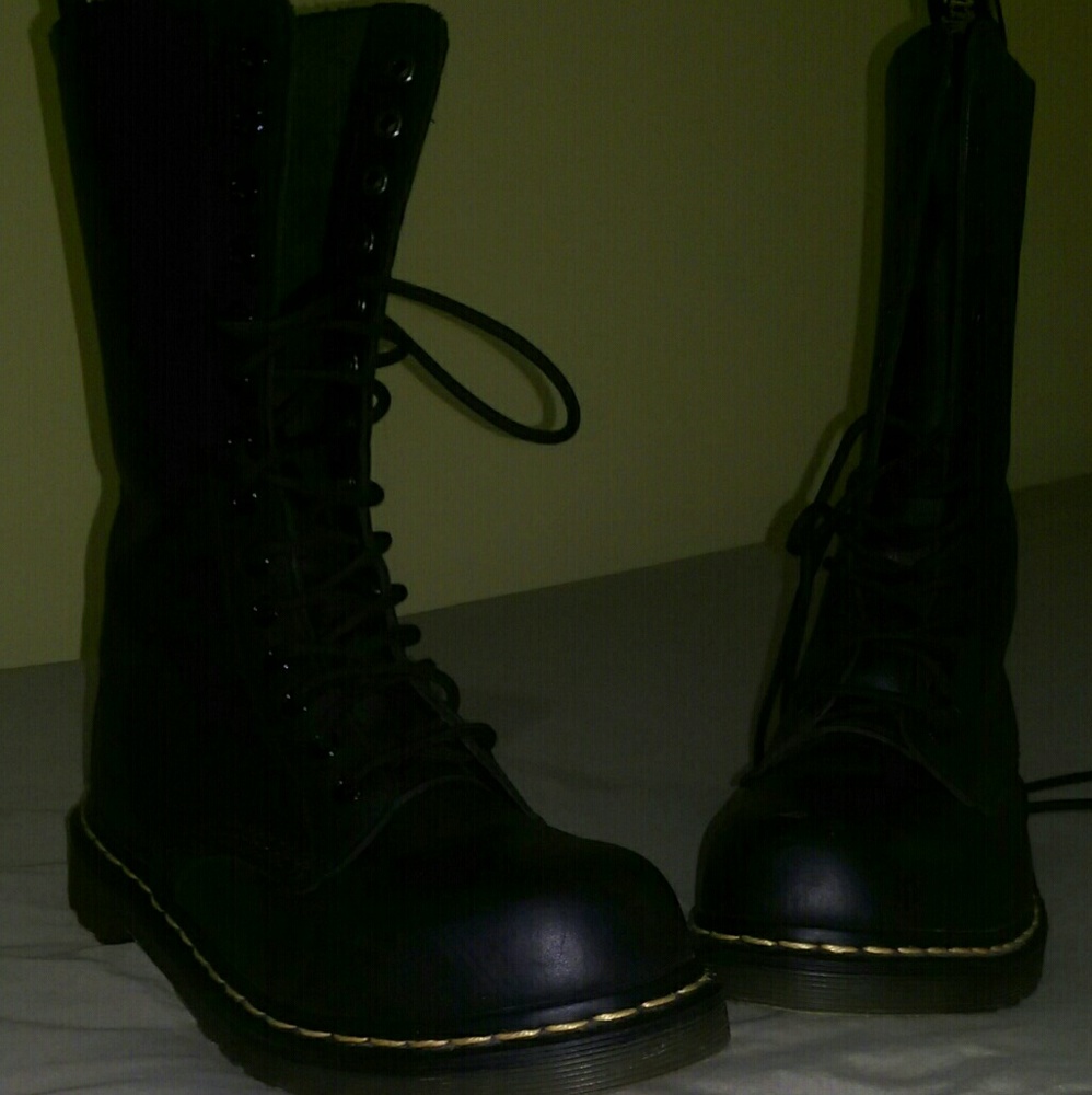Dr.Martens