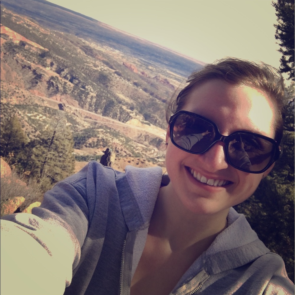Meet your Posher, Maria