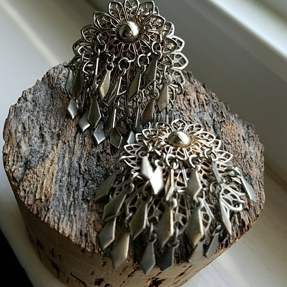 Vintage clip on silver earrings