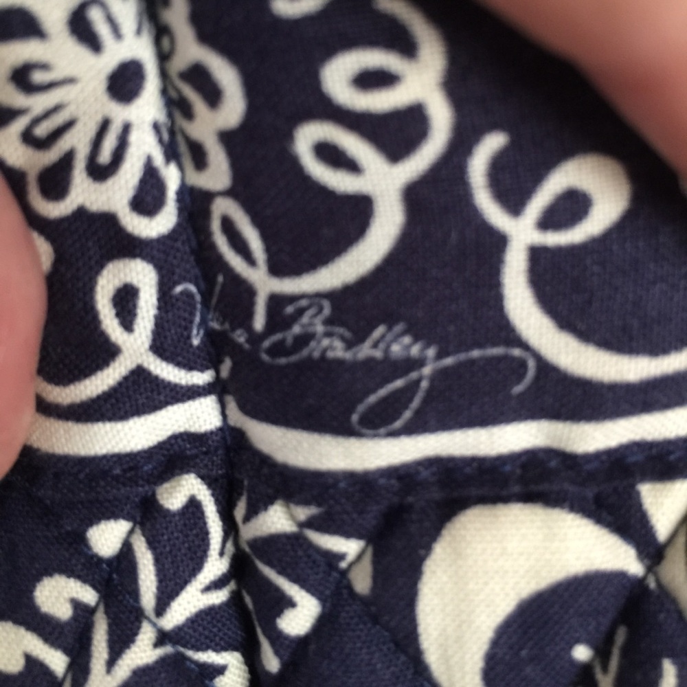 Vera Bradley Tote - Picture 2 of 4
