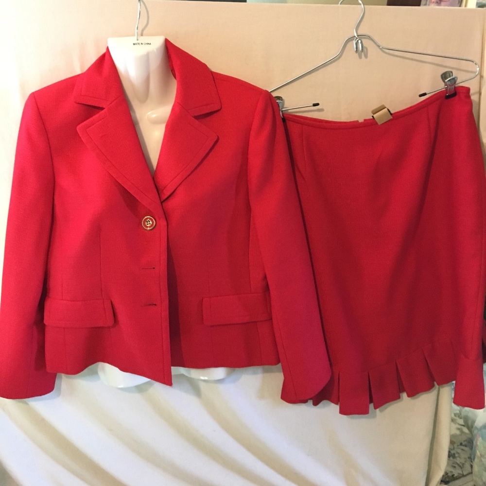 Evan Picone red skirt suit size 10