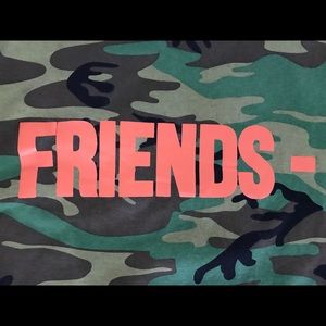Vlone friends Tee