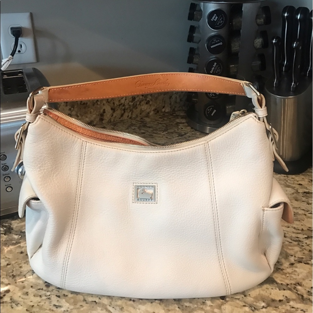 🌹Dooney & Bourke white leather handbag/purse🌹