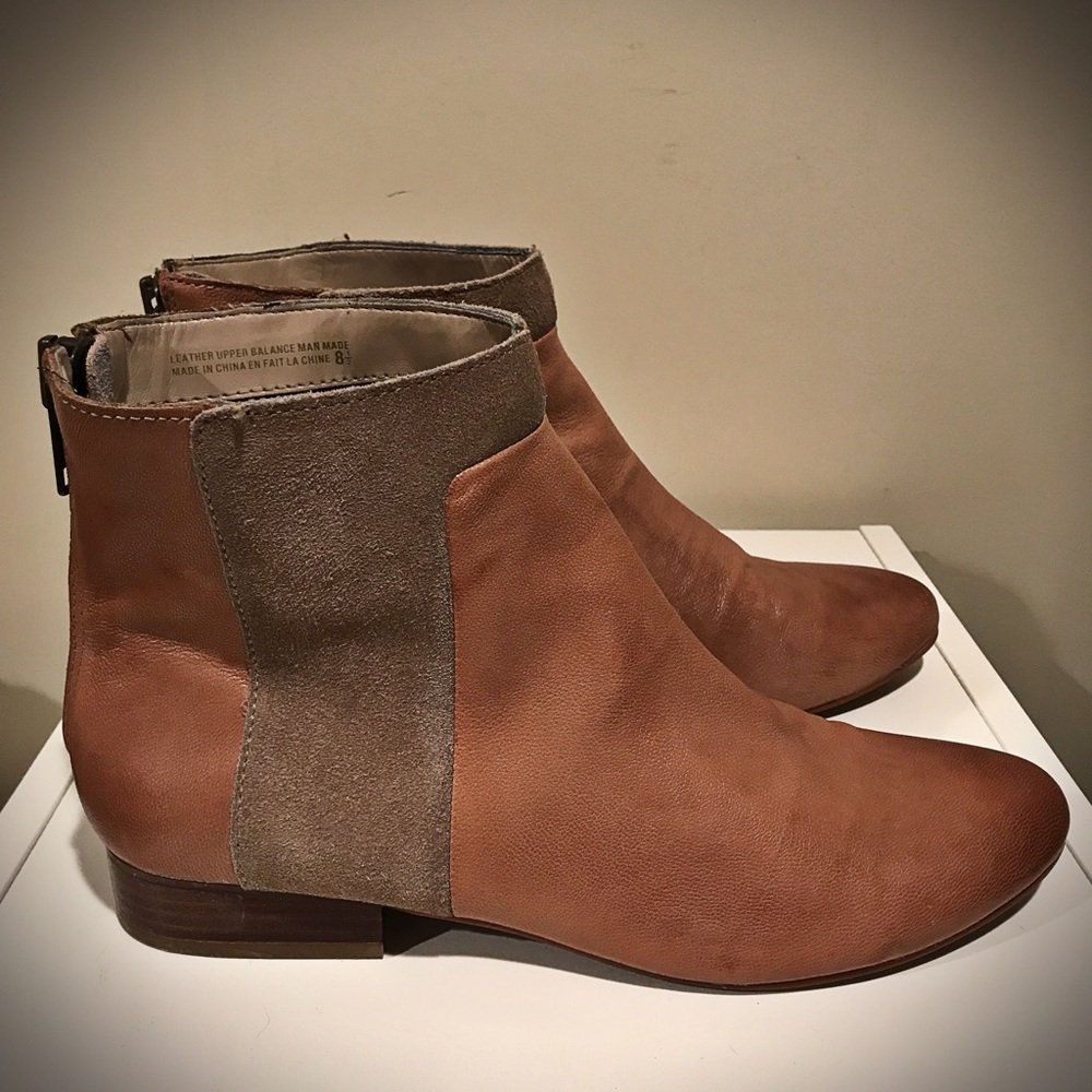 SEYCHELLES Two Toned Leather Flat Zip Up Booties