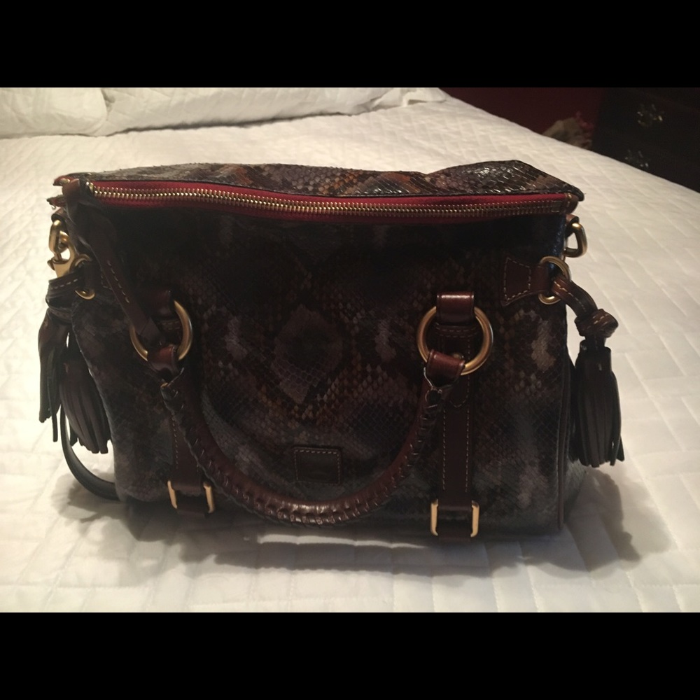 Dooney & Bourke handbag