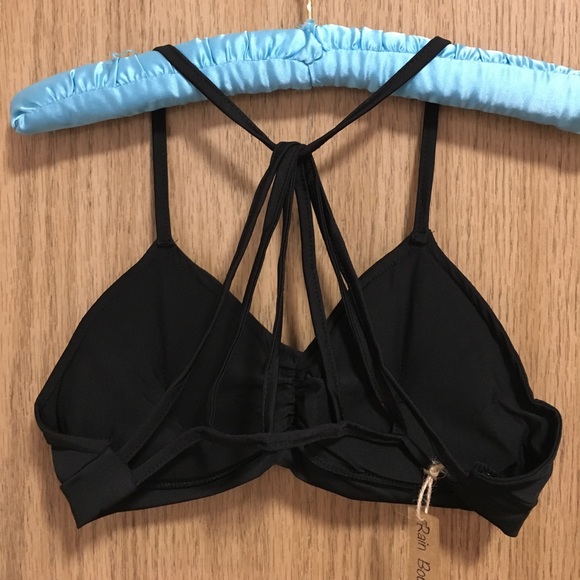 ❗️1 LEFT❗️Black padded bralette with strappy back - Picture 3 of 3