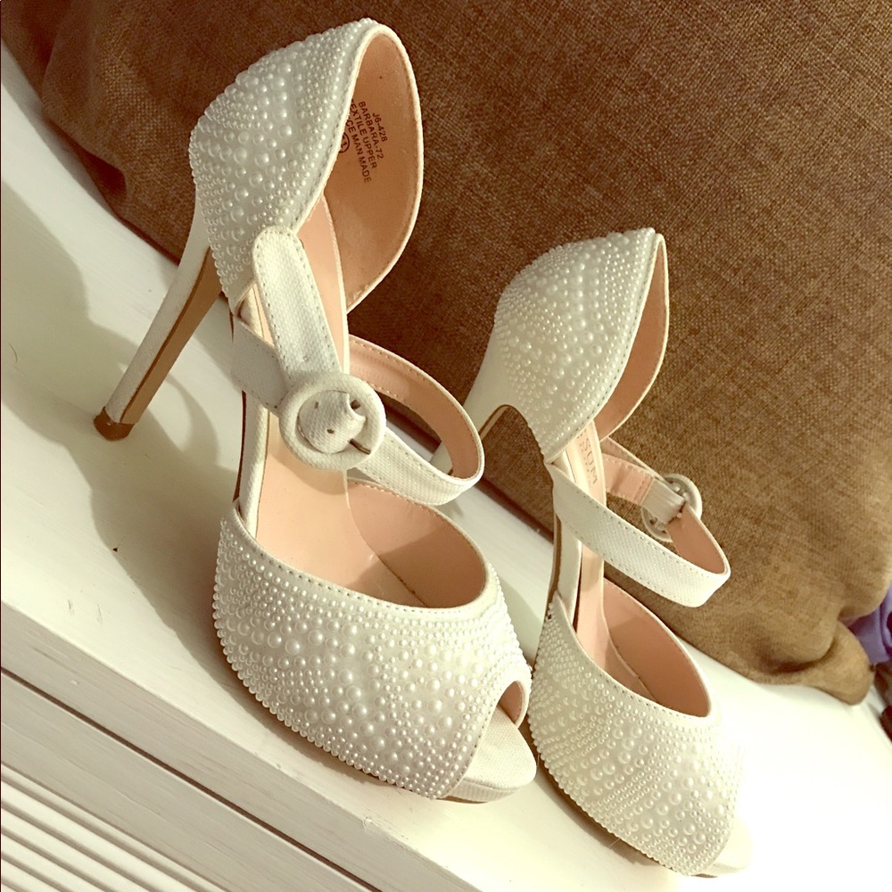 ‼️SOLD‼️ Bridal/Wedding Heels