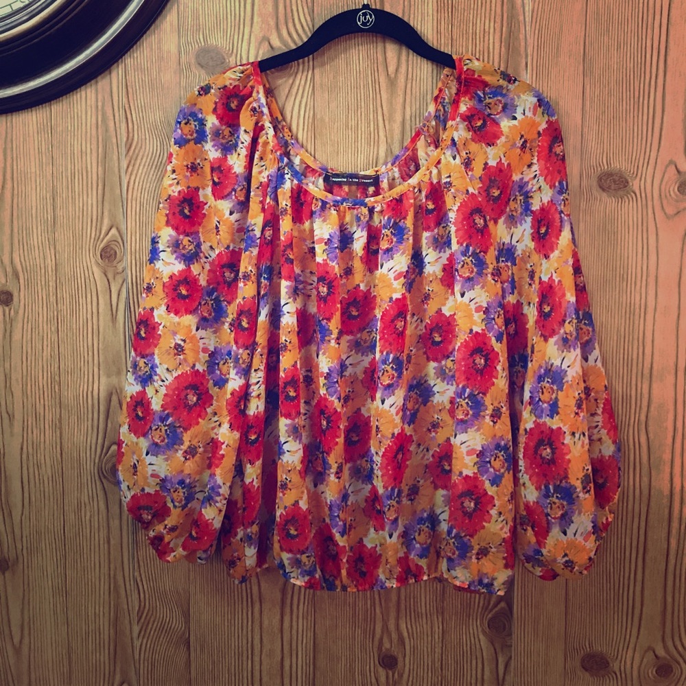 Happening in the present blouse
