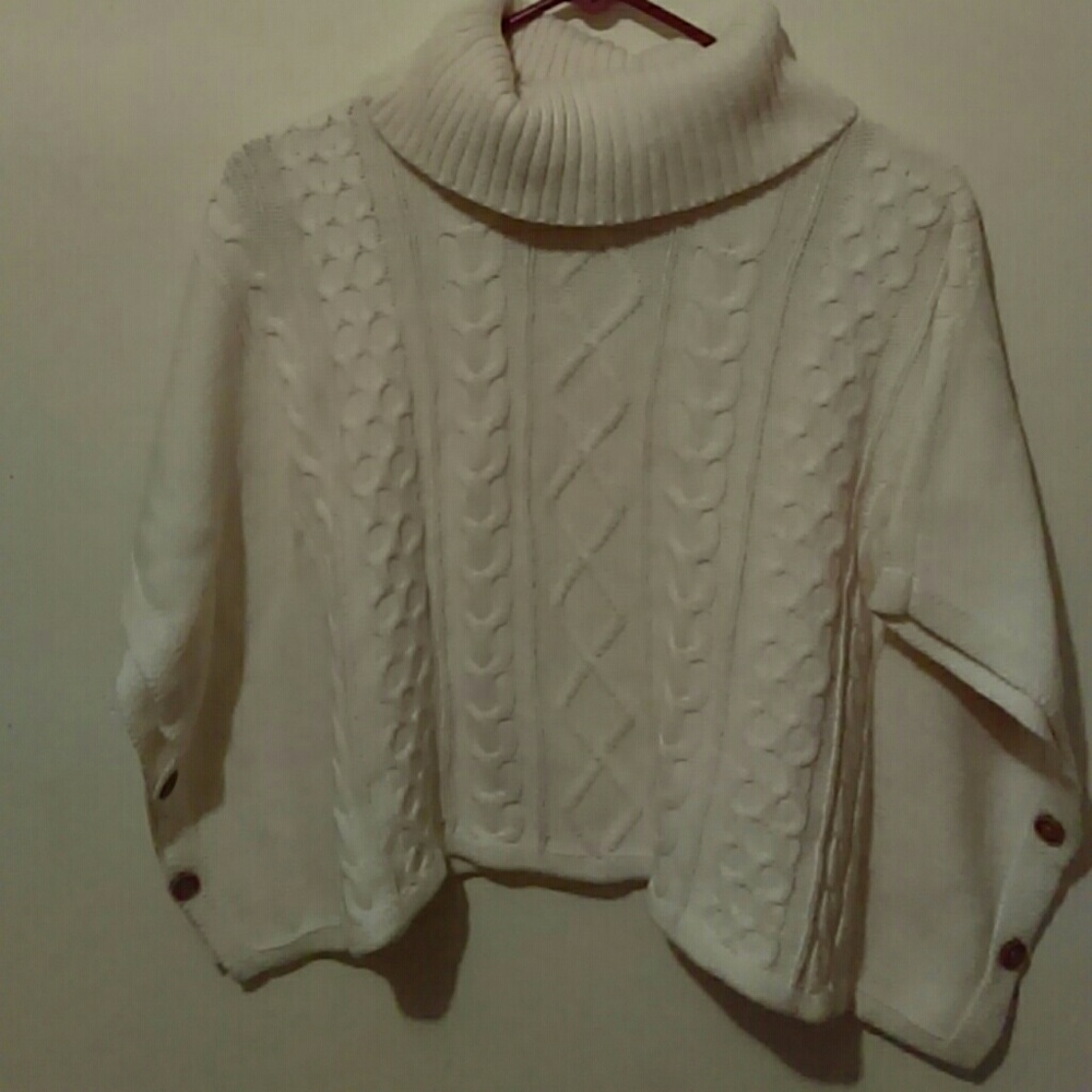 Gap Young Ladies Cream Shall Sweater