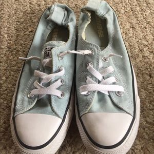 Size 8 NEW women's converse