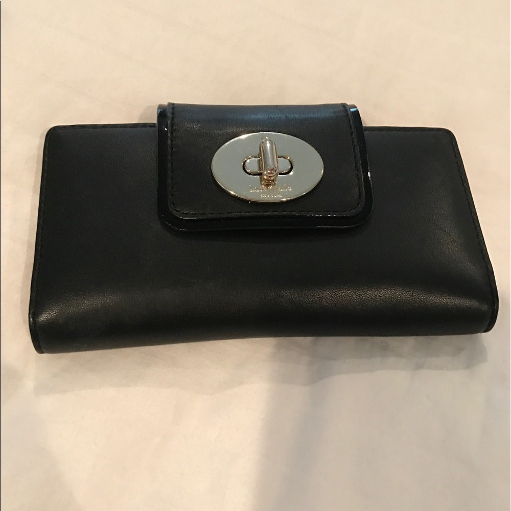 Black leather Kate Spade wallet