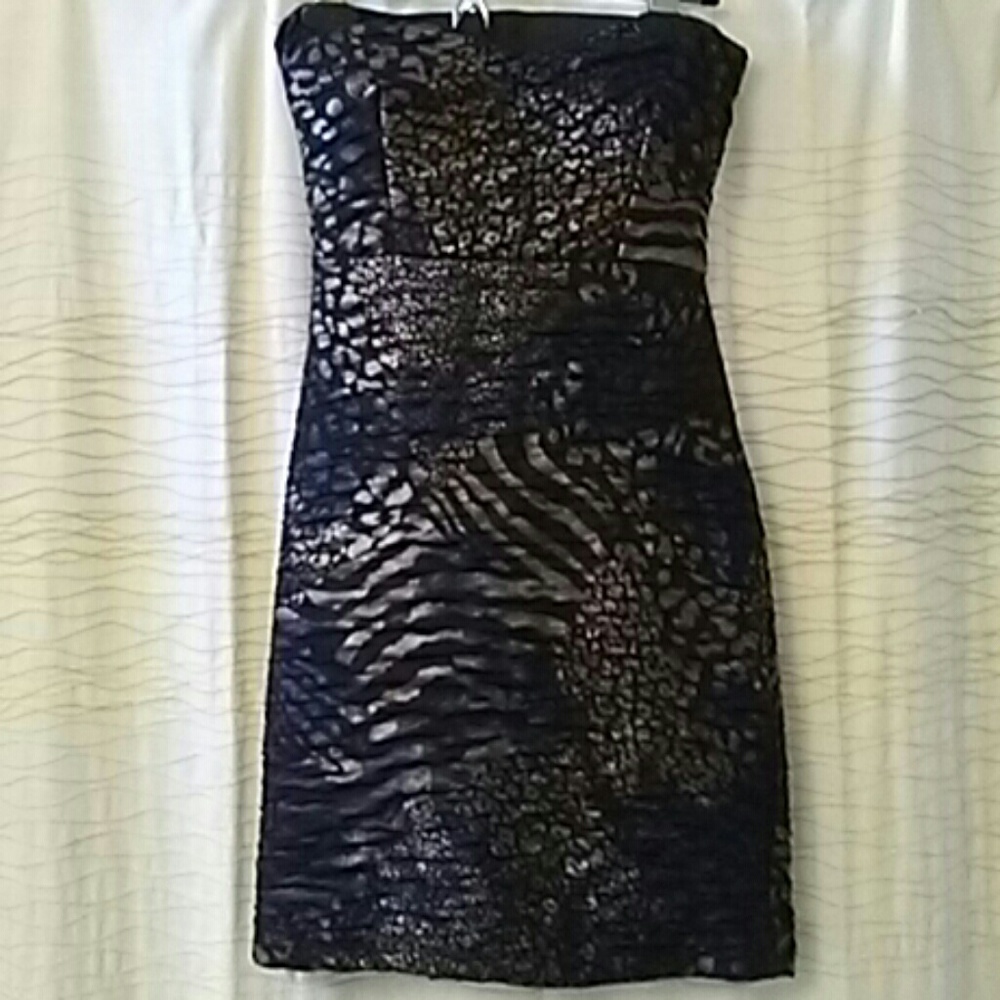 M strapless black and gold Mini dress w/open back