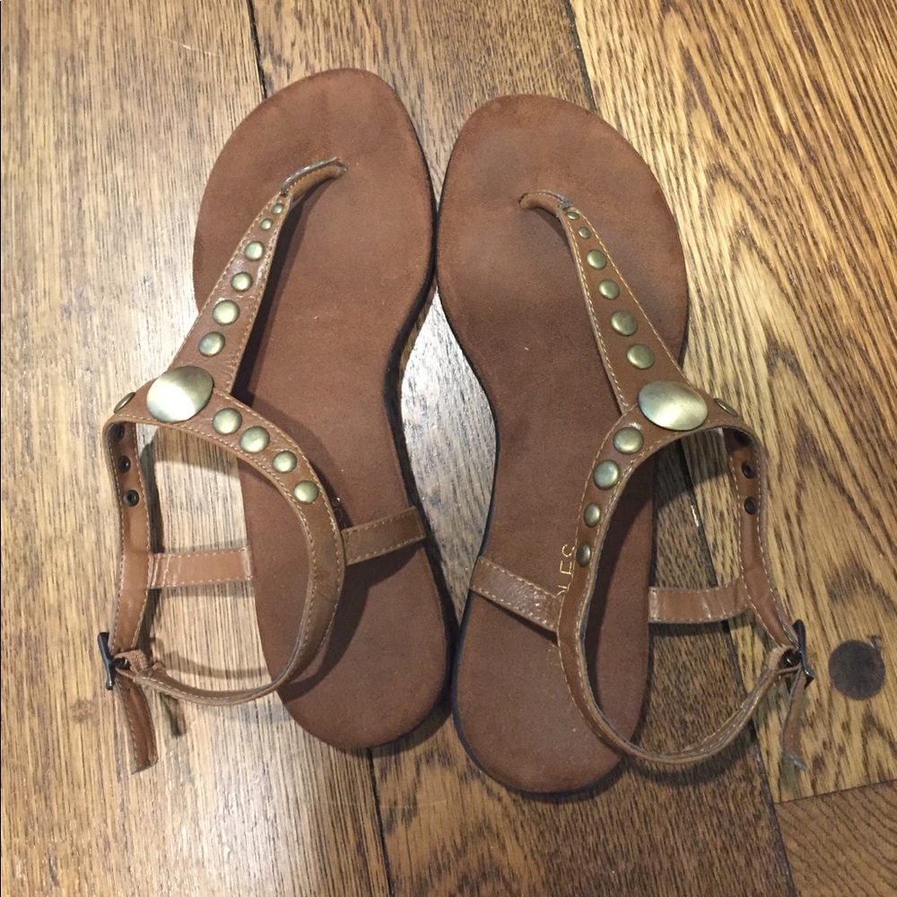 Aerosoles brown sandal.