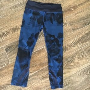 Lululemon crop leggings