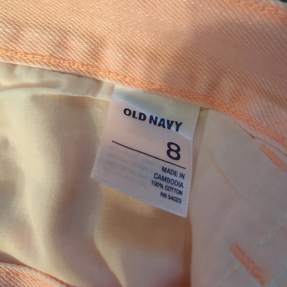 Old Navy peach colored shorts - Picture 3 of 3