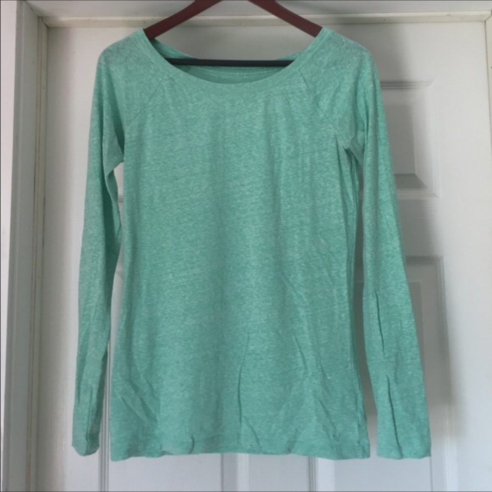 American Eagle shirt