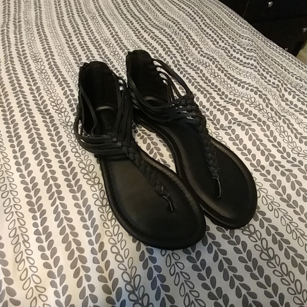 NWOT Torrid braided sandals