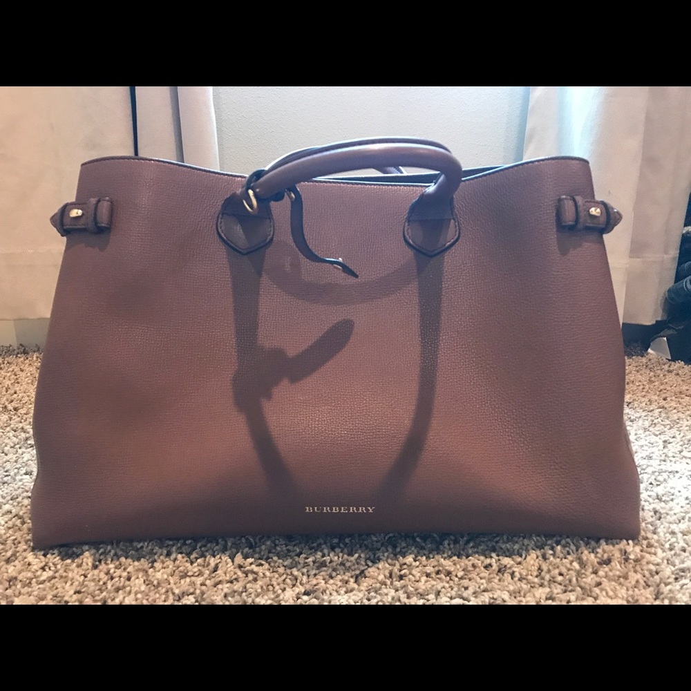 Burberry large banner tote