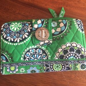 Vera Bradley wallet 💝