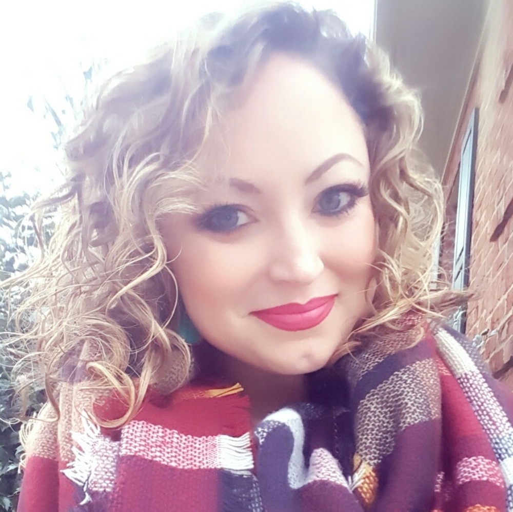 Meet your Posher, Ashlie